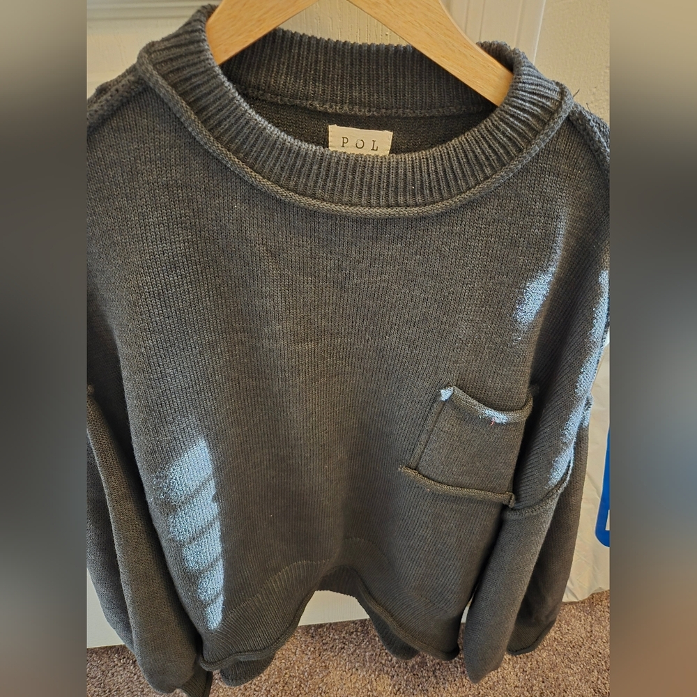 POL pocket pull over